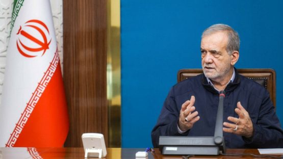 راه نجات کشور وحدت انسجام و همدلی است