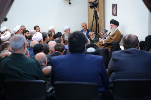شیراز بهترین نمایانگر تلفیق دین حماسه و هنر است