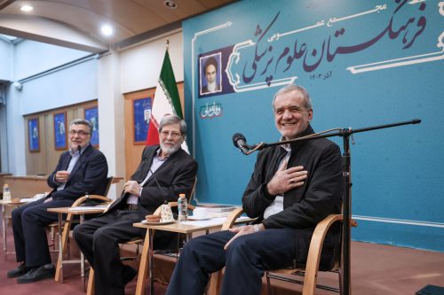 پزشکیان:از مشارکت مردم برای ساخت فضاهای آموزشی استفاده می کنیم