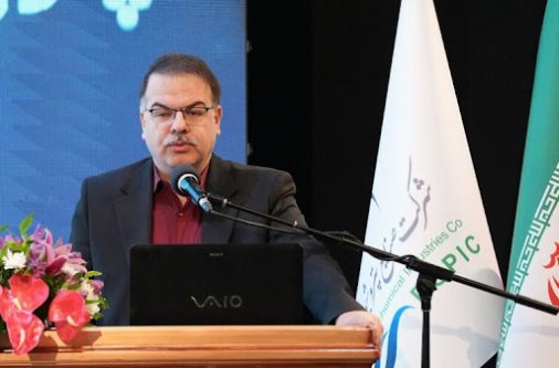 صنعت نفت می_تواند با اطمینان از فناوری شرکت_های داخلی استفاده کند