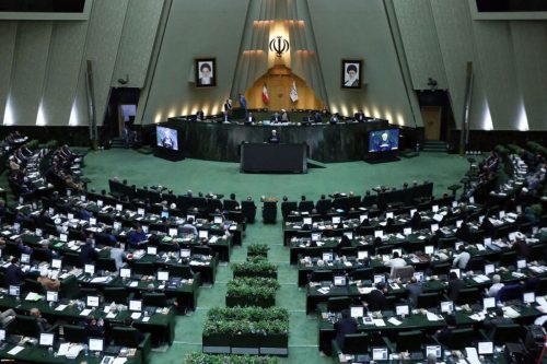 طرح تحقیق‌ و تفحص از پتروشیمی‌ها در مجلس کلید خورد