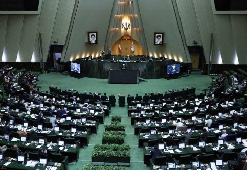 مصوبه مجلس برای تبدیل شدن ایران به قطب انرژی