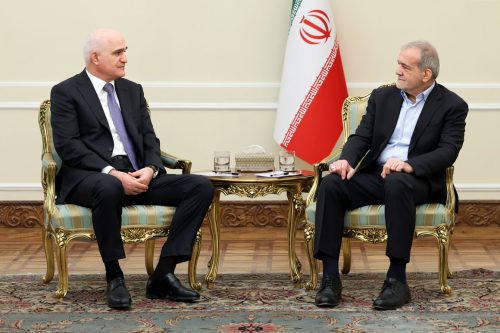 ایران و آذربایجان با استمرار همکاری شرکای راهبردی می_شوند