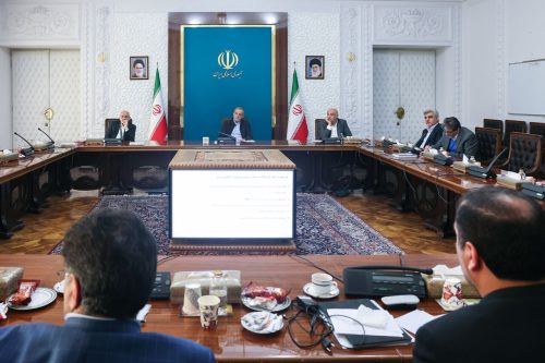 تاکید پزشکیان بر بررسی دقیق_تر مدیریت واحد زنجیره_های تولید شرکت_ها