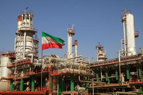 تولید بنزین پالایشگاه آبادان افزایش می_یابد