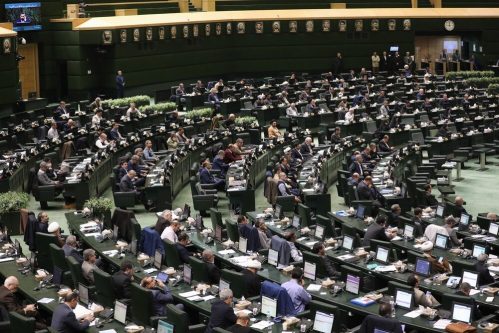 روز پر سر و صدای مجلس تذکر نمایندگان به وضعیت ارز