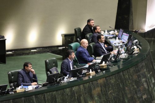 شرایط عضویت نامزدهای انتخابات شوراهای اسلامی در شهرهای بیش از ۵۰۰ هزار نفر تعیین شد