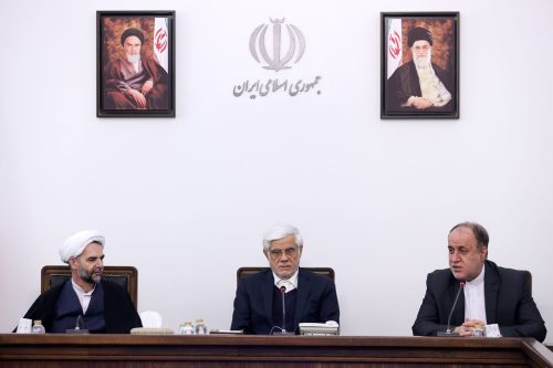 ۵۰ درصدی را که در انتخابات شرکت نکردند جذب کنیم