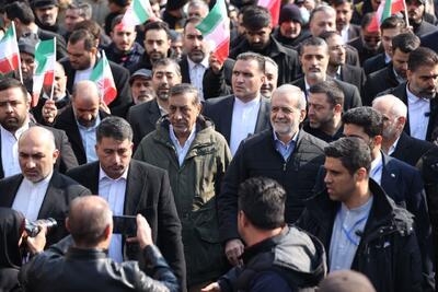 حضور مقامات و مسئولان کشوری و لشکری در راهپیمایی امروز ۲۲ بهمن