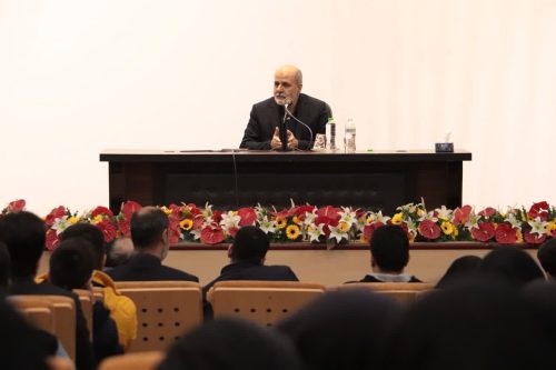 خلق دوگانه_های کاذب در جامعه تاکتیک دشمن است