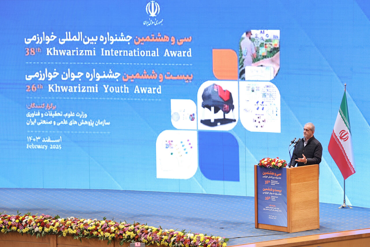 دانشگاه باید مشکلات جامعه را حل کند