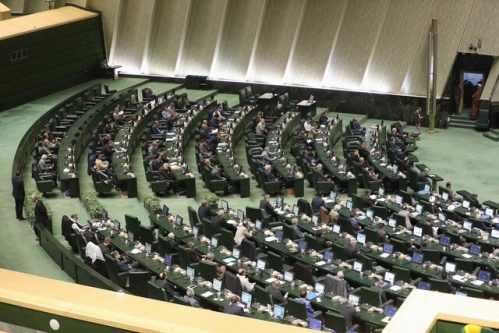 مجلس با تفکیک وزارت راه و شهرسازی مخالفت کرد